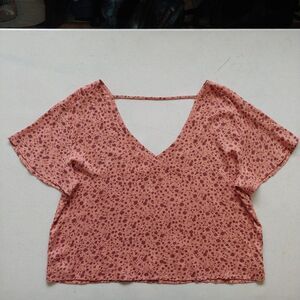 arizona jean dusty pink floral slouchy crop top